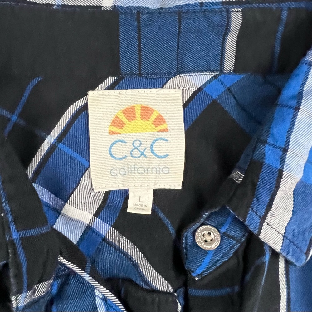 C&C California Blue Checked Shirt Size Large - Picture 3 of 4